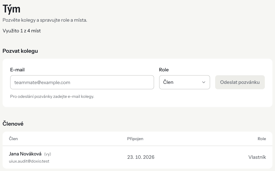 The Team page with the invitation form and the member list (Czech interface).